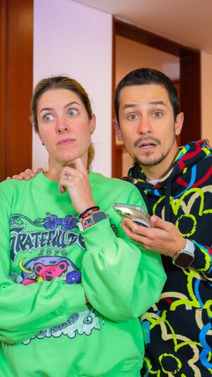 Sebastián Vega Instagram - 🤣 Definitivamente ‼️🤣🤣

🤣 Cuál estará más perdido ⁉️

@Sebastian_Vega1 @Valen8aPardoux .

Feliz domingo 🙏🏻🤣💚
#Viral