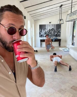 Sebastián Zurita Instagram - Let’s begin the summer photo dump.