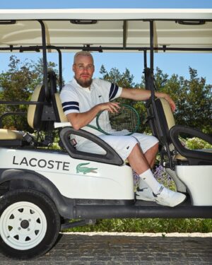 Sébastien-Abdelhamid Godelu Instagram - 🐊🎾 Magnifique moment avec @lacoste pour célébrer la collaboration Lacoste X Les Airelles St Tropez.
L’occasion de me replonger dans ma grande carrière de tennisman : 7e au classement ATP (ou presque) et coacher à nouveau Guy Forget, je cite (ou presque) « Jamais j’aurai pu atteindre ce niveau sans toi Sébastien Abdelhamid »
L’occasion également de profiter du Concept Store Lacoste de St Tropez qui est incroyable.  En bref un magnifique moment 🎾 🐊  #lacoste #lesairellessaintropez @hype_noticefr @at_paris