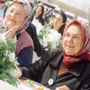 Şebnem Dilligil Instagram - #gönüldağı  bu akşam bi başka herkesi bekliyoruz ♥️🌹⭐️