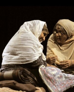 Seema Pahwa Instagram - Happy theatre day to all my actors theatre lovers 🌺🌺🌺🌺🌺🌺love to continue till my last breath 🤞🤞🤞🤞🤞🤞🤞🤞🤞🤞🤞🤞🤞🤞🤞🤞🤞🤞🤞🤞🤞. @naseeruddin49 @ratnapathakshah_fan @heeba_shah_20 @manukritip @mayankpahwa_13 @manoj_pahwa29 @thesurrealvivaanshah @akvarious @meerakhurana #love #passion #theater #public #life 🌺🌺🌺😃😃😃😃😃😃🌺🌺🌺🌺🌺🌺🌺🌺🌺