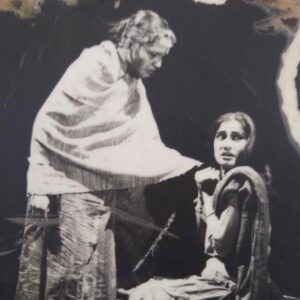 Seema Pahwa Instagram - Happy theatre day @pratimakannan @shivpurihimani @shrutivyas1 @prernachawla @jayaavirlley @trishla.patel_tpot @bhavnapani13 @patiljairaj @motleyproductions @nsd_official_ @shriramcentre #great #experience #theatre #world #work #hard #love 🌺🌺🌺🌺🌺🌺🌺