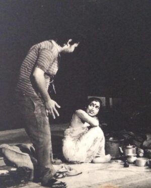Seema Pahwa Instagram - Happy THEATRE’S DAY to all theatre lovers 🌺🌺🌺🌺🌺🌺🌺🌺🌺🌺🌺🌺🌺🌺🌺🌺🌺🌺🌺🌺🌺🌺#work #hard #theatre #love #passion #creative #world #acting #actor #performance #audience #show #stage #housefull 🌺🌺🌺🌺