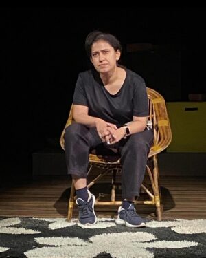 Seema Pahwa Instagram - Here is she 🌺 strength of KOPAL THEATRE she is the power behind every successful show MANUKRITI PAHWA I am blessed with two amazing talented actors,writers,directors 🌺🌺🌺🌺🌺🌺🌺🌺god bless you manukriti and mayank love you so much 🌺🌺🌺🌺🌺🌺🌺🌺🌺🌺🌺🌺👏👏👏👏👏🌺🌺🌺🌺 @kopalproductions @mayankpahwa_13 @manukritip #god #blessed #telent #passion #grece #respect #humble #actors #🌺🌺🌺🌺🌺🌺🌺🌺🌺🌺🌺🌺🌺