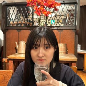 Seiran Kobayashi Instagram - 6月だ！
あじさい見に行きたいです💭
雨と風、気をつけてね…☔️