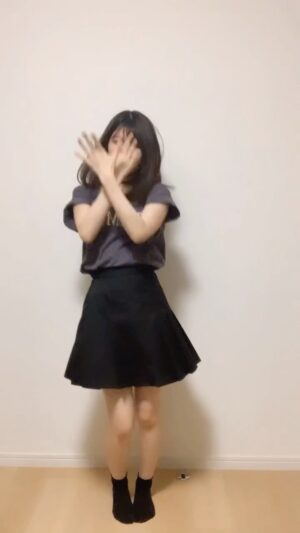 Seiran Kobayashi Instagram - Kep1erさんのUp!
リクエスト頂いていたので久しぶりにダンスです！
なかなか満足いかなくて5日間ぐらい撮ってました…🫠
夏は踊るとすぐ暑くなって顔真っ赤になる〜！笑
 #kep1er  #up