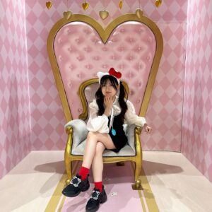 Seiran Kobayashi Instagram - 夏休みもあと少し……🥺🎀
 明日（8月26日）お昼1時半から
あいつ今何してる？特別編の放送がありますー！！
30日の2時間SPに先駆けて
全て新しいエピソードでお届けしますので
アイスでも食べながらご覧くださいませ🍨
 #小林星蘭