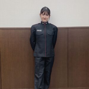 Seiran Kobayashi Instagram - お知らせ！！本日10月21日発売の
MAMOR 12月号にて
表紙を務めさせていただきました〜！！
陸上自衛隊 高等工科学校にお邪魔して
いろんな写真撮ってきましたよ〜📷
ぜひご覧下さい…！！🥺🙏🏻

 #小林星蘭