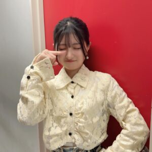 Seiran Kobayashi Instagram - うわーーーん！
昨日放送のプレバトに出演しておりました！
事後報告ですみません…うわーーん…
俳句を詠んだのですが
私の世界観を爆発させすぎてしまったようです
楽しかったなあ…ありがとうございました！
お気に入りだから衣装みてケロ
 #プレバト  #小林星蘭 
.
あと‼️‼️‼️‼️‼️
明日(9日)は午後2時半から｢あいつ今何してる？｣の
特別編の放送があります‼️‼️‼️みてね‼️‼️
 #あいつ今何してる