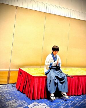 Seishirou Katou Instagram - 明日！ 

1月31日(水)22:45〜
　
ミュージカル『るろうに剣心 京都編』
　
WOWOWにて配信されます！！
　
　
今年も始まったばかりですが
色々とあった1月だったと思います。

そんな1月を締めくくるには、
華やかさもあって、持ってこいではないかと。

僕、瀬田宗次郎として、動き回っております。

最速の殺陣も披露しておりますので、
もしお時間宜しければ、
観ちゃって下さいね＾＾
　
　
見逃した方、必見ですよーー
　
　
#るろうに剣心 #るろ剣 #るろミュ
#加藤清史郎 #瀬田宗次郎