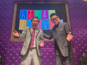 Seiya Instagram - ヒットパレードで背中シュンとなって本格的に年が明けました！新年から体張り最高！今年もよろしくお願いします！！
年末怒涛のようにあった芸人仕事の一枚
