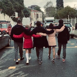 Selahattin Paşalı Instagram - No sad goodbyes 🌹