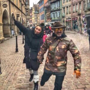 Selim Bayraktar Instagram - Rüzgarın havayı ölçmesi budur ve bu senin kalp aritmetiğinmi?