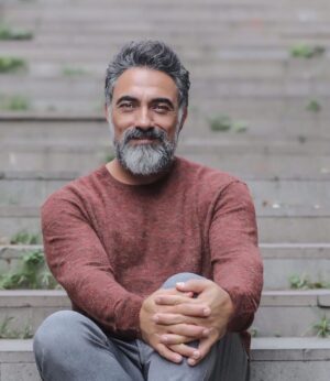 Selim Bayraktar Instagram - Günün birinde güzel bir sohbet sorası sevgili @ozanguzelce ‘nin gözünden döküldü...
