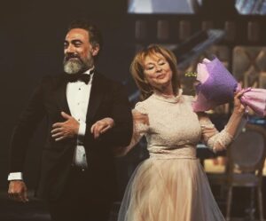 Selim Bayraktar Instagram - Thank you kazan, for a sincere and intellectual meeting. Great artist @larisaudovichenko_official , It was an honor to be on the same stage with you #kazanfilmfest @kazan_film_fest kazan_film_fest