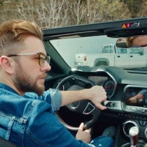 Selim Gülgören Instagram - SELİM GÜLGÖREN “Bİ YANIM”
Söz/Müzik/Aranje/Klip Yönetmeni:
Selim Gülgören✍️

SELİM GÜLGÖREN MÜZİK YAPIM “youtube kanalı” ve tüm dijital platformlarda
Yapım: 
@selimgulgorenmuzik 

Sponsor: @bahcivaninsaat @utkubahcivann

Mix & Mastering: @emrekirall 
Fransızca seslendiren ve Fransızca Sözleri Düzenleyen: @melekagnes 
Koordinasyon: @ugrkeskinn 
Yapım Amiri: @engintekin17 
Görüntü Yön: @bulenterzioglu 
Drone: @volkanyilmaznet 
Makyaj: @tulin_tatoglu 
Focus puller: @emrah_inalcik 
Did Asistan: @ogzhanakan 
Işık Şefi: @recepbeyaz58 
Asistan: @yaseminbuyukcolpan
Styling & Genel Koordinasyon: @gulgorenelif
Kurgu: @selimgulgorenresmi 
Ses Tasarımı: @selimgulgorenresmi
Renk: @thepostbrothers 
Radyo Anons: @savasozeloffical 
Edit: @selimgulgorenresmi 
Özel Araç: @ozaygunay 
Sosyal Medya Pr: @mesutmuratcakir

Oyuncular:

@zeynepurhan1 
@yaseminbuyukcolpan 
@dilek.cakir.1988 
@mesutmuratcakir 
@ugrkeskinn 
@engintekin17 
@adnanozcelik123 
@enes_yavuz_5571
@eelif_osman

#yeni #yakında #müzik #pop #keşfetteyiz #keşfet #insta #video #music #populervideo #selimgülgören #çıktı #yeni #yazşarkıları
