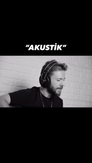 Selim Gülgören Instagram - Sen gözlerimin son adresisin✍️
.
#selimgülgören #aşıklarşehri #akustik #performans