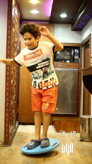 Selim Mostafa Instagram - الغزالة رايقة وأنا بلعب لعبة الاتزان 😂😂
#اتزان دلوقتي علي @watchit 
@replayproductioneg