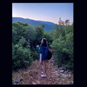 Selin Kahraman Instagram - Buraya bolca gökyüzü, sonsuzluk ve mutluluk bırakıyorum! 😍🌄🌙🧡