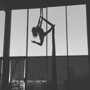 Selkie Hom Instagram - "You see I want a lot. Maybe I want it all: the darkness of each endless fall, the shimmering light of each ascent." - Rilke and good morning from #wildmanathletica
