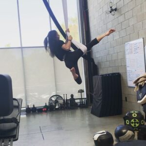 Selkie Hom Instagram - Aerial. And Aerosmith. All new again. “There’s something there right??” 🤦‍♀️ With @markwildman