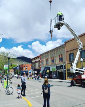 Selkie Hom Instagram - Behind the scenes... way up there on a crane... happy place... makin art...
Doin stuff.⚡️