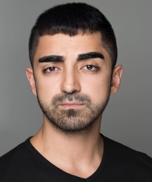Selman Ünlüsoy Instagram - By @sametgecek  @cihanhakkiinal  #headshot  #photography #photographer #tbt @teamgde #gdeteam #selmanunlusoy #oyuncu #actor #tiyatro #backstage #set #sinema #casting #management #shooting