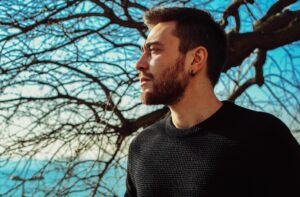 Semih Ertürk Instagram - ☀️
(📸 @eceunsuacar )