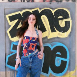 Semiha Bezek Instagram - Delikanli görsün bu mahalle 🔥🔥