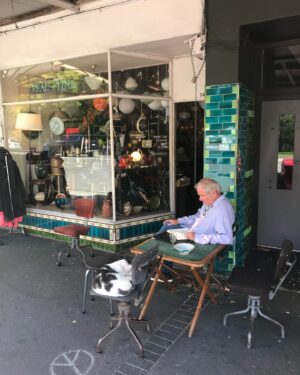 Sen Mitsuji Instagram - I have a functioning phone again🙏🏼 Here is a long overdue New Zealand dump. Happy New Year by the way😊
1) first time eating in a post office. 5 stars 
2) beautiful car park and wife
3) Jurassic hobbitland 
4) summer evening wine
5) I generally prefer dogs but this was very charming 
6) this “soup” contained roughly a whole chicken
