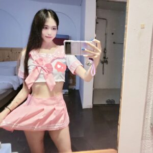 Seo Bo-ra Instagram - 핑쿠핑쿠 예쁜 교복 💕
합리적인 가격에 퀄리티도 좋구 배송두 디집어지게 빠릅니닷 🌟🌟
올로마켓은 신상품도 다른 사이트보다 후딱후딱 업로드 되구 서비스두 좋아용 👍👍
구경 한번 해보쎄용 ~~ 💜

#올로마켓 #성인용품 #성인상품 #섹시코스프레 
#섹시코스튬 #협찬 #협찬문의