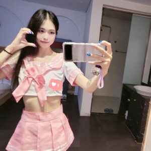 Seo Bo-ra Instagram - 핑쿠핑쿠 예쁜 교복 💕
합리적인 가격에 퀄리티도 좋구 배송두 디집어지게 빠릅니닷 🌟🌟
올로마켓은 신상품도 다른 사이트보다 후딱후딱 업로드 되구 서비스두 좋아용 👍👍
구경 한번 해보쎄용 ~~ 💜

#올로마켓 #성인용품 #성인상품 #섹시코스프레 
#섹시코스튬 #협찬 #협찬문의