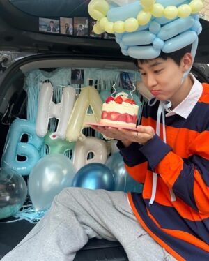 Seo Bum-june Instagram - 24.06.27 

진심으로 감사합니다. 덕분에 24년 6월 27일도 세상에서 가장 행복한 사람이 되었어요. 저도 여러분들께 제가 받은 사랑 그 이상으로 보답할게요. 

축하해주신 모든 분들 감사하고 또 감사합니다. 그리고 사랑합니다.