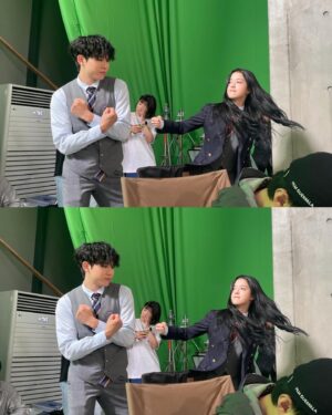 Seo Bum-june Instagram - #하이라키 #hierachy 

어디서나 평생앙숙

@netflixkr @netflix 
@studiodragon.official