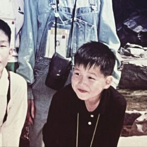 Seo Chul Goo Instagram - 늦었지만 새해복 많이 받읍시다 우리 모두 🤗
사진은 금강산에서의 리틀 출구 🐣 #happy2021