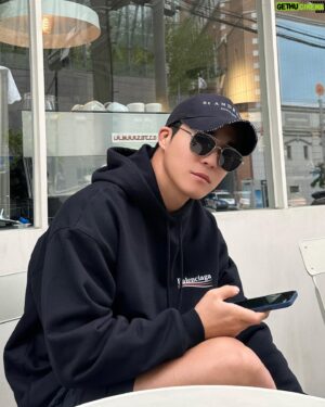 Seo Ha-jun Instagram - 🕶️