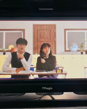 Seo Ji-hoon Instagram - #청춘블라썸#소망작품
소망이가 찍어준 사진을 개인소장 하겠다고 한 이유..