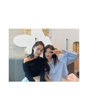 Seo Young-hee Instagram - 😻
#최화정의파워타임#최파타
#공기살인