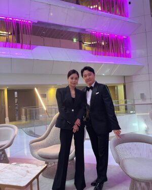 Seo Young-hee Instagram - #종이달