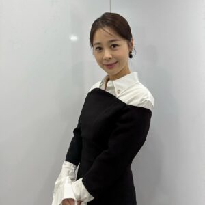 Seo Young-hee Instagram - 2023 봄까지
#종이달
#사랑합니다