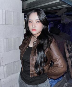 Seon Yoon-kyung Instagram - 언제 어디서나 함께 💕@it__dew 💘