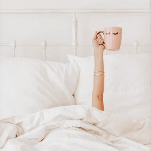 Serah D'Laine Instagram - Ok Wednesday, we got this! Real talk - your business won't run itself. Well, until you automate most things, But what I mean is, YOU, you are the energy of your business. 

Nobody is gonna run you for you, you know? LoL! 
But you CAN kind of put yourself on automate when you implement healthy performance habits in your morning routine create those neural pathways to support your success. 
3 syllables - DISC-I-PLINE - discipline. Who is the part of your persona that slays this? What’s HER name?

Setting up your morning routine, totally changes how you'd run your day,   even your life, in the long run.

Eat light “carb based” breakfast: First thing in the morning I start with drinking a full cup of hot water or maybe celery juice. But start with steamed yams or oatmeal. Your mind is working hard first thing, you need the fuel to burn. AND my coffee, of course. It can help improve your memory, mood   concentration! But put it in a mug that makes you feel fun….like my totally new fave mug by @sweetwaterdecor
It’s the eyelashes, come ON! 
*not an add, just my current jam.

Meditate: Good for lowering stress levels, it also helps your creative thinking   productivity. Use it to send our some woo-vibes to all your clients   potential clients along with setting the emotional tone you want for the day. 

Move your body: I personally have never felt comfortable in my body so this is a MUST for me. Exercising before work, whether its taking a quick walk, a run, or hitting the gym can help boost your clarity for the next hours.

Daily goals: Spend at least ten minutes writing   deciding your goals for the day. List down the tasks needs to be finished, which are the ones that can be done on another day,   so on. Prioritize first thing in the morning!

What are your morning habits?
•
•
•

📌 Save these hacks so you can create new, healthy neural-pathways for stepping into HER, your highest self   skyrocket your success with ease