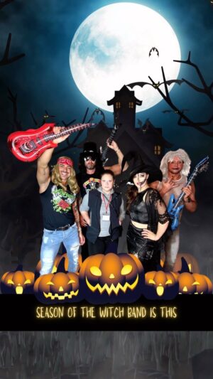 Serah D'Laine Instagram - Most Epic #halloween in #Dallas block party yet!
Such a blast, what a crew, who’s coming to see hour new band “Season of the Witch Band Is This”🕷️😂
With @ryanscottvandyke @joelschaller @ajh747174   our manager @theh0llyb