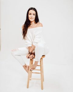 Serah D’Laine Most Liked Photos and Posts