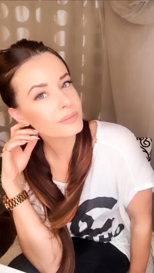 Serah D'Laine Instagram - 