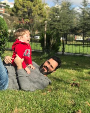 Serdar Özer Instagram - 1-Giriş 
2- Gelişme
3- Sonuç 😂 
#kral👑