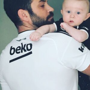 Serdar Özer Instagram - ŞAMPİYON 🦅 #tb #OSENEGECENSENEYDİARTIKHERSENE :)