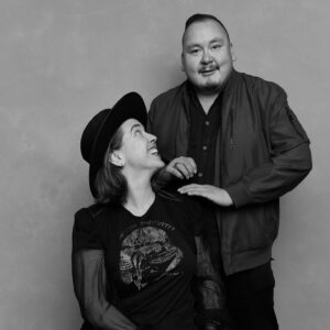 Serena Ryder Instagram - I JUST realized it’s been over a YEAR  since @williamprince and I released our duets - River of Tears and Sing Me a Song (which was named @canadianfolkmusicawards single of the year! 👊🏻) I can barely believe it!! Creating with William feels so natural and fun, even medicinal. Whether we’re in the studio, on stage, or just messing around like in this photo, getting to create/hang with this beautiful human fills me up . Gratitude to you my friend 🙏 and happy one year ! Xo and thank you to @wadehudson for the amazing photo 📷