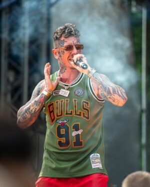 Sergei Barracuda Instagram - Sergei Barracuda & LU2 VINYL FLEXER | Summer CityFest
@sbarracuda @lu2vinylflexer @summercityfest_official 
#sergeibarracuda #sbarracuda #lu2 #lu2vinylflexer #summercityfest #poulicniekonomicka #trap