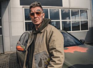 Sergei Barracuda Instagram - Doba je jaka je a zaklad vseho = prace & penize💰 Mas rad auta? Chces delat v rodinnem podniku balik a mit ho jisty na dlouhou dobu? @wrapstyle_ostrava & @wrapstyle_olomouc hleda nove hrace do tymu. ✅ Nejlepe zaucene frajery. Kdo neni zaucen muze byt naucen. Posilej zivotopis na bohac@wrapstyle.com a podekuj mi pozdeji🥂 Takova prilezitost je jednou za cas🏎️🏁 foto by @rebeccaoliviasibilev 📸